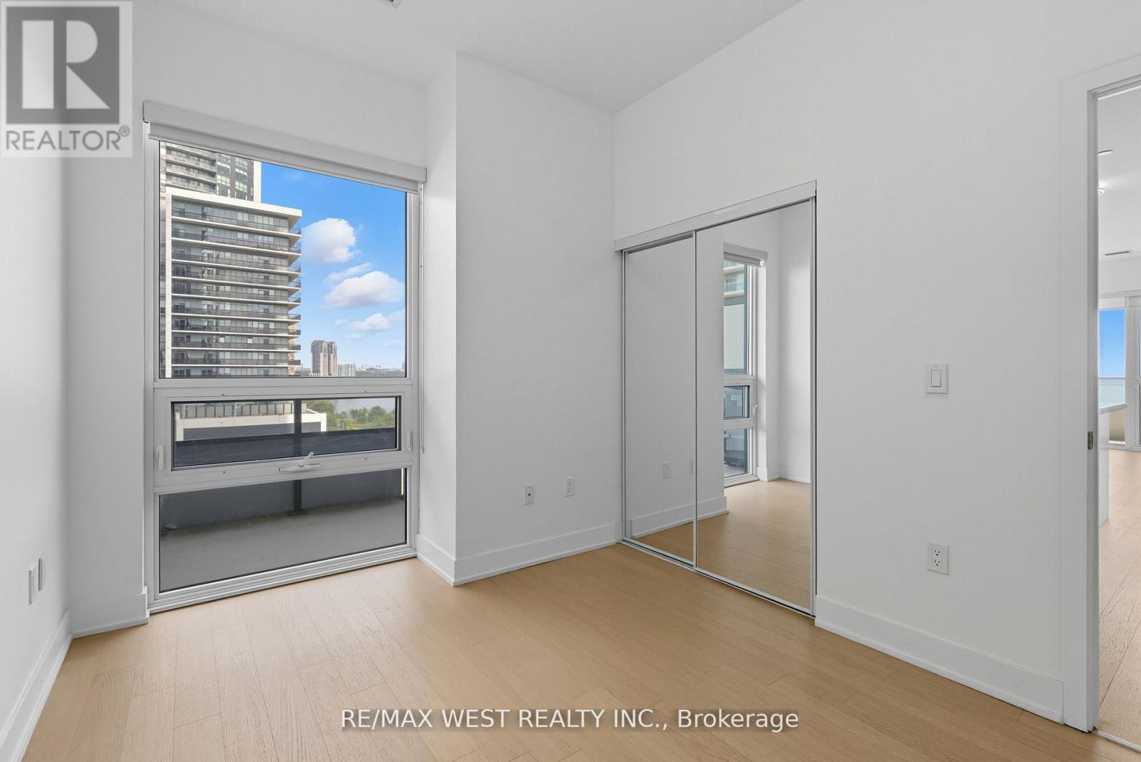 702 - 20 Shore Breeze Drive, Toronto, ON - Indoor