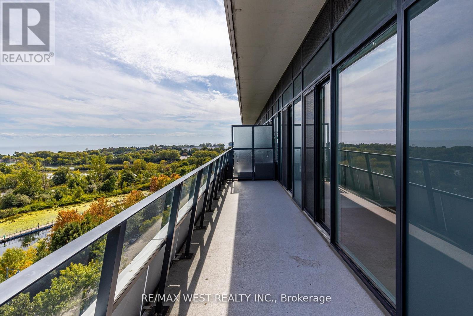 702 - 20 Shore Breeze Drive, Toronto, ON - Outdoor With View With Exterior