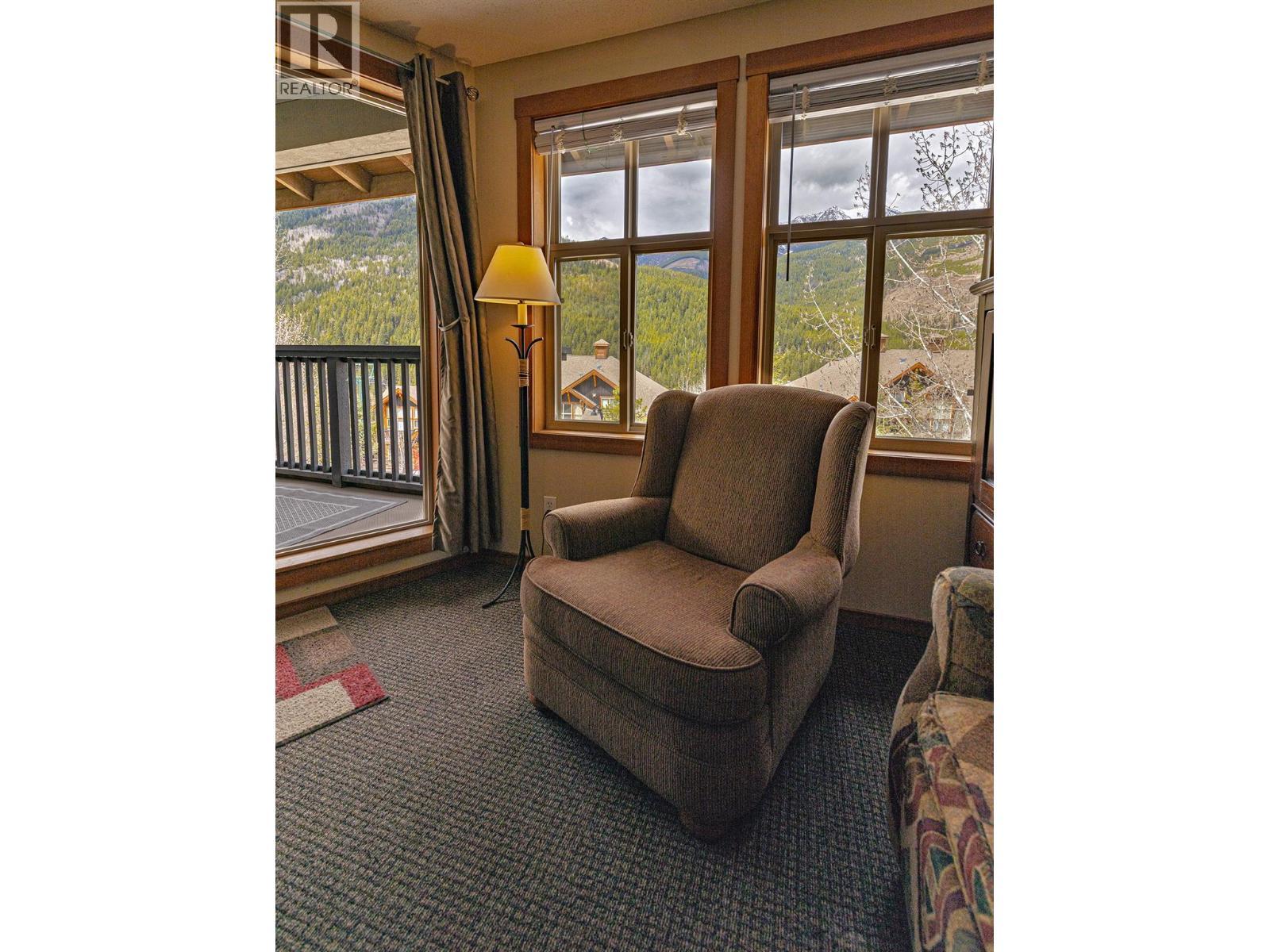 2050 Summit Drive Unit# 306, Panorama, BC -