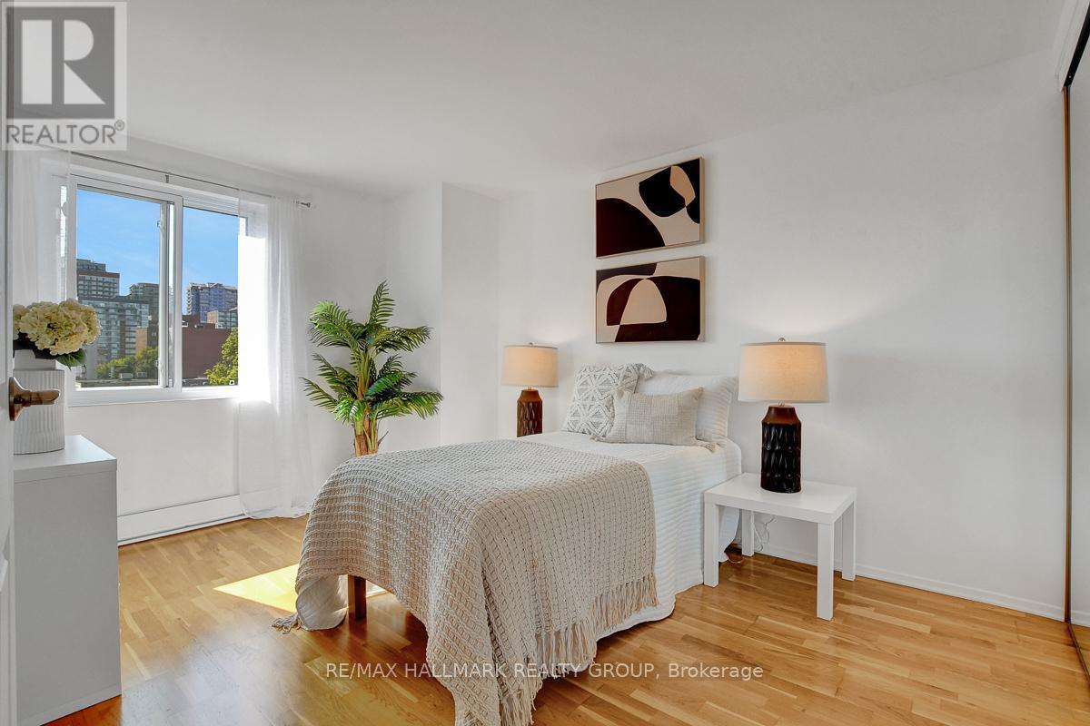 504 - 222 Guigues Avenue, Ottawa, ON - Indoor Photo Showing Bedroom