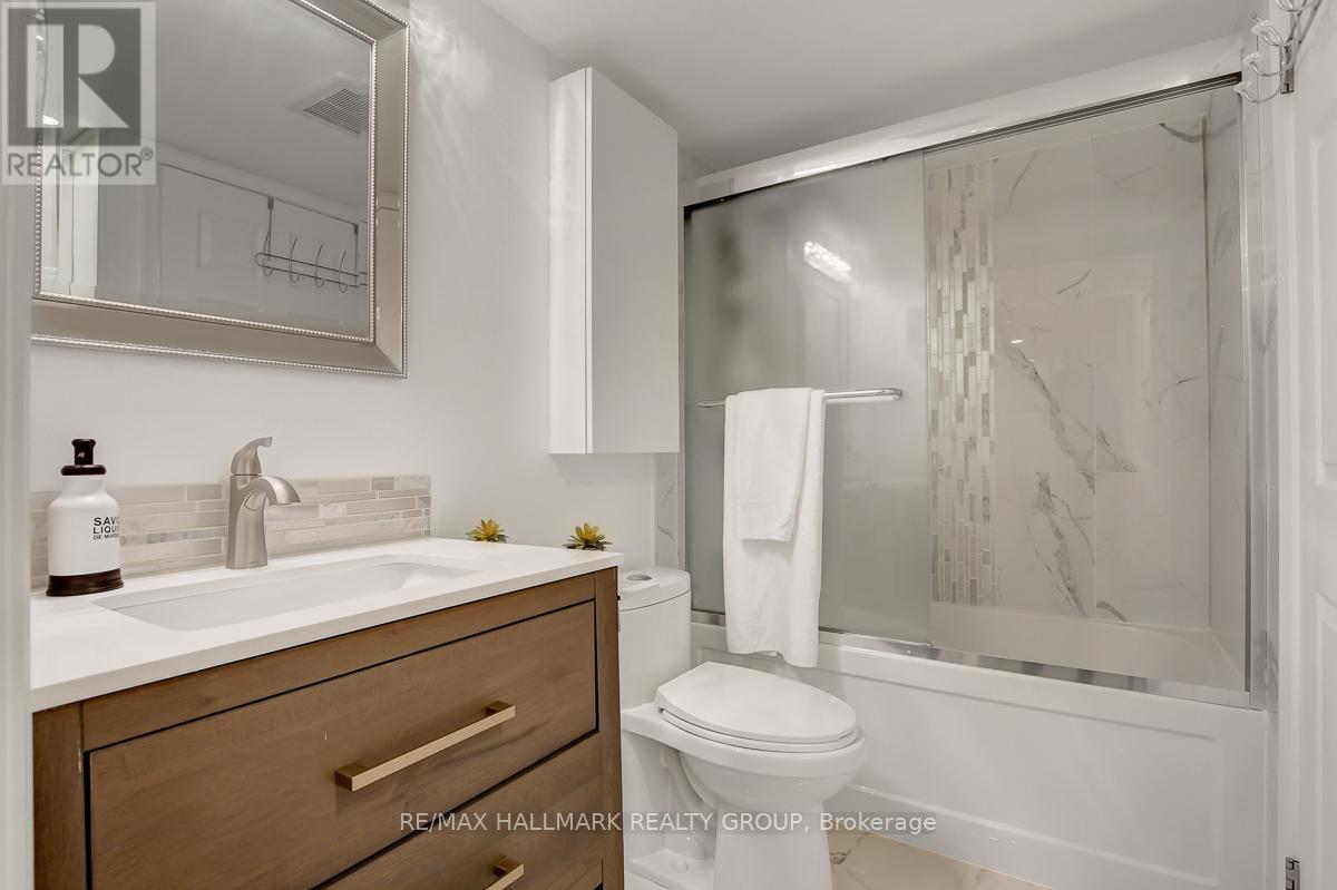 504 - 222 Guigues Avenue, Ottawa, ON - Indoor Photo Showing Bathroom