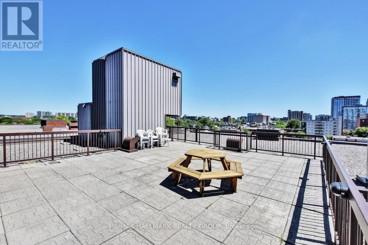 504 - 222 Guigues Avenue, Ottawa, ON - Outdoor