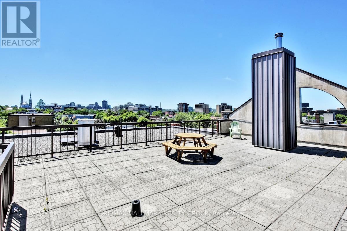 504 - 222 Guigues Avenue, Ottawa, ON - Outdoor