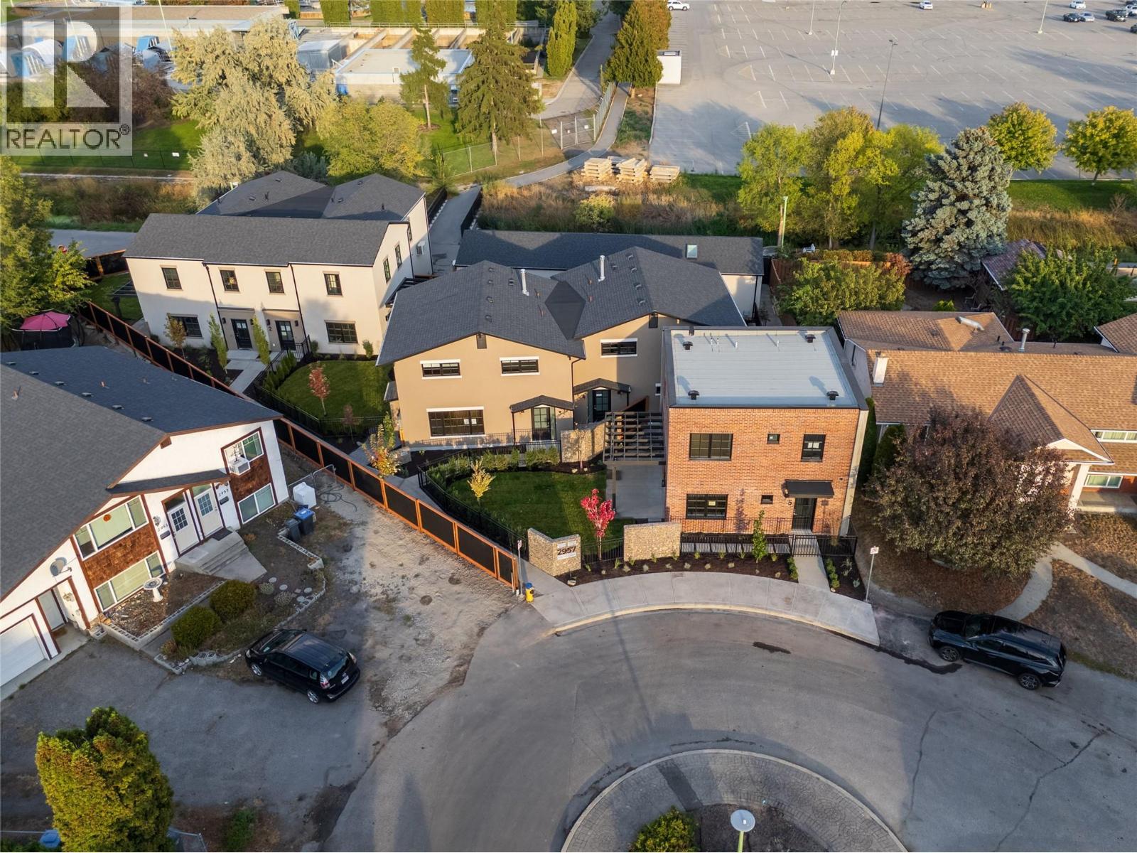 2957 Conlin Court Unit# 3, Kelowna, BC - Outdoor
