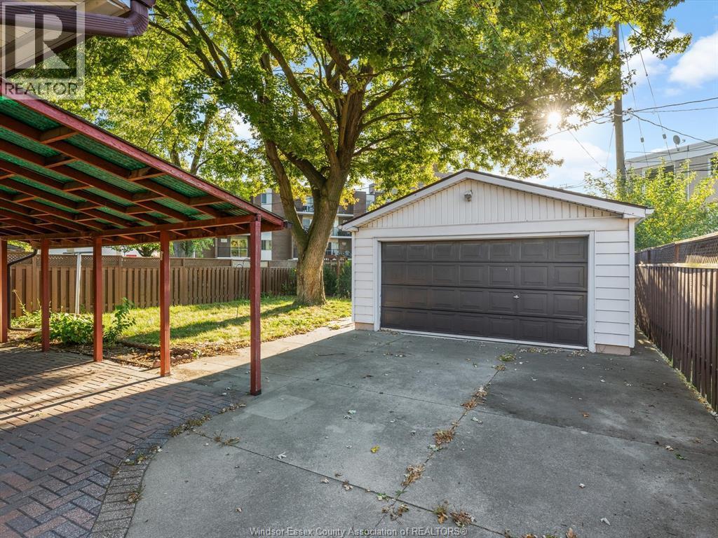 1345 Marlborough Boulevard, Windsor, ON - Outdoor