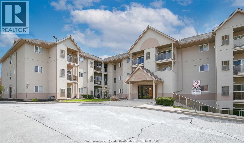 3000 Sandwich Unit# #110, Windsor, ON - Outdoor With Facade