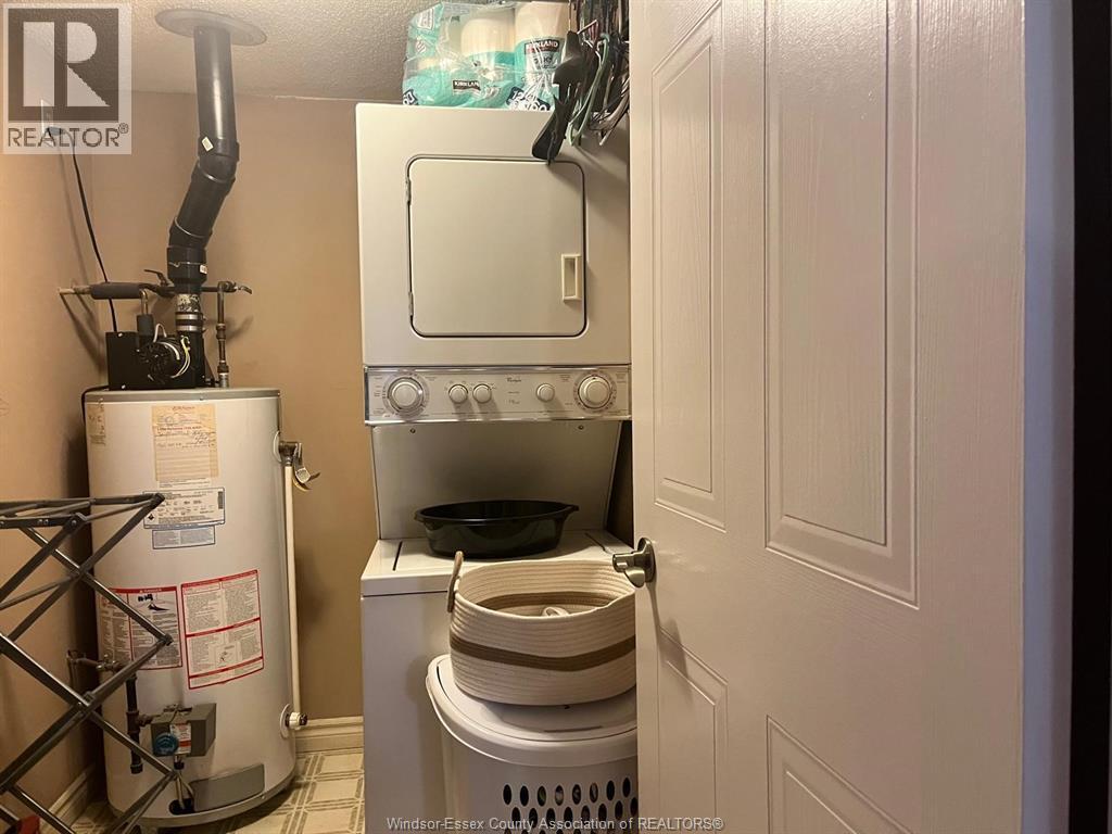 3000 Sandwich Unit# #110, Windsor, ON - Indoor Photo Showing Laundry Room