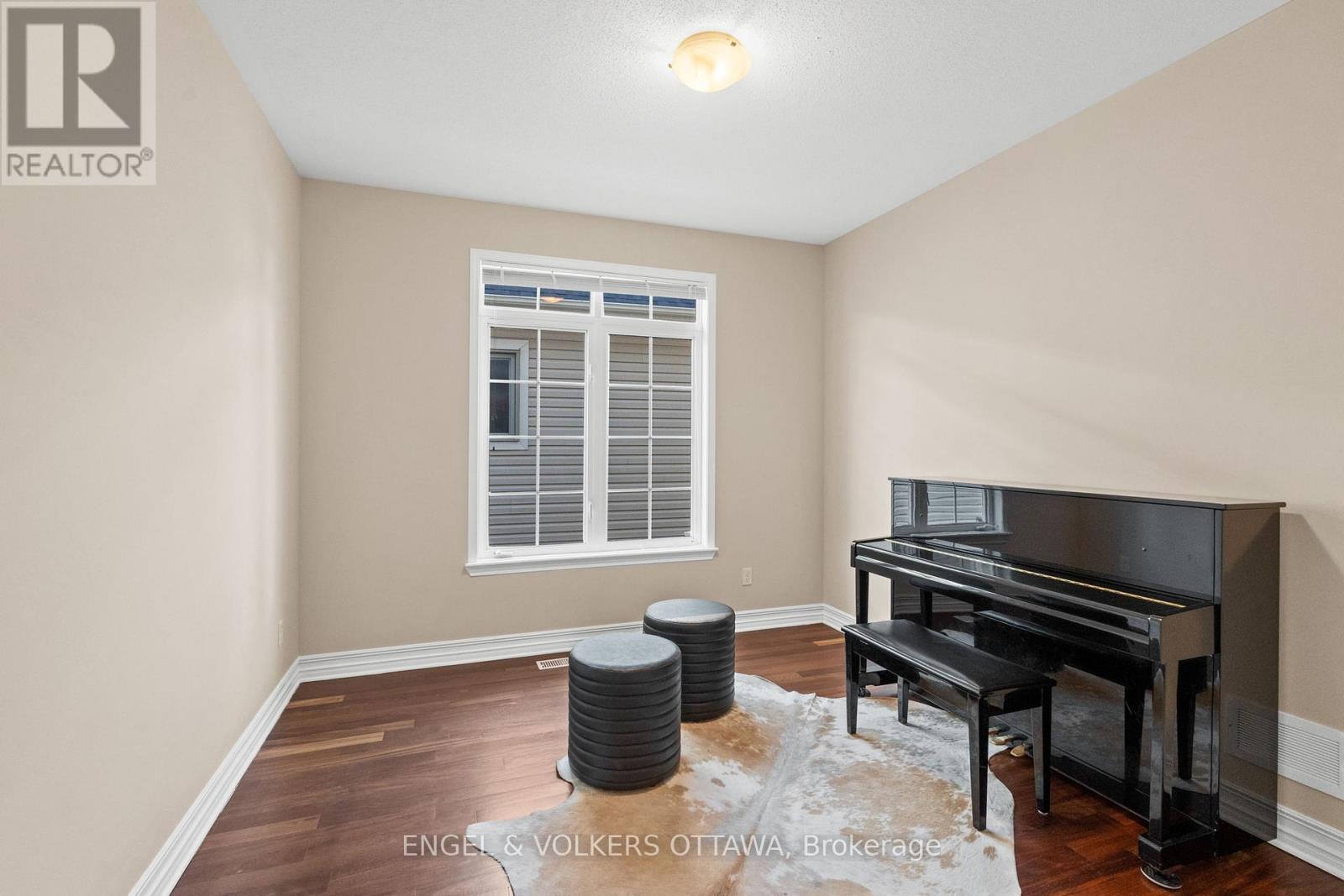 788 Kilbirnie Drive, Ottawa, ON - Indoor