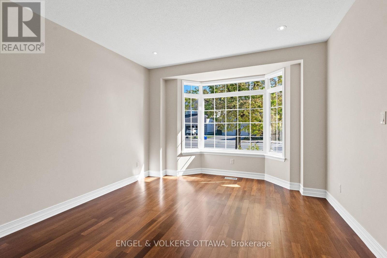 788 Kilbirnie Drive, Ottawa, ON - Indoor Photo Showing Other Room