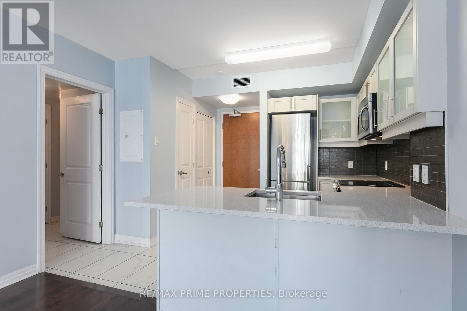 1306 - 195 Besserer Street, Ottawa, ON - Indoor Photo Showing Other Room