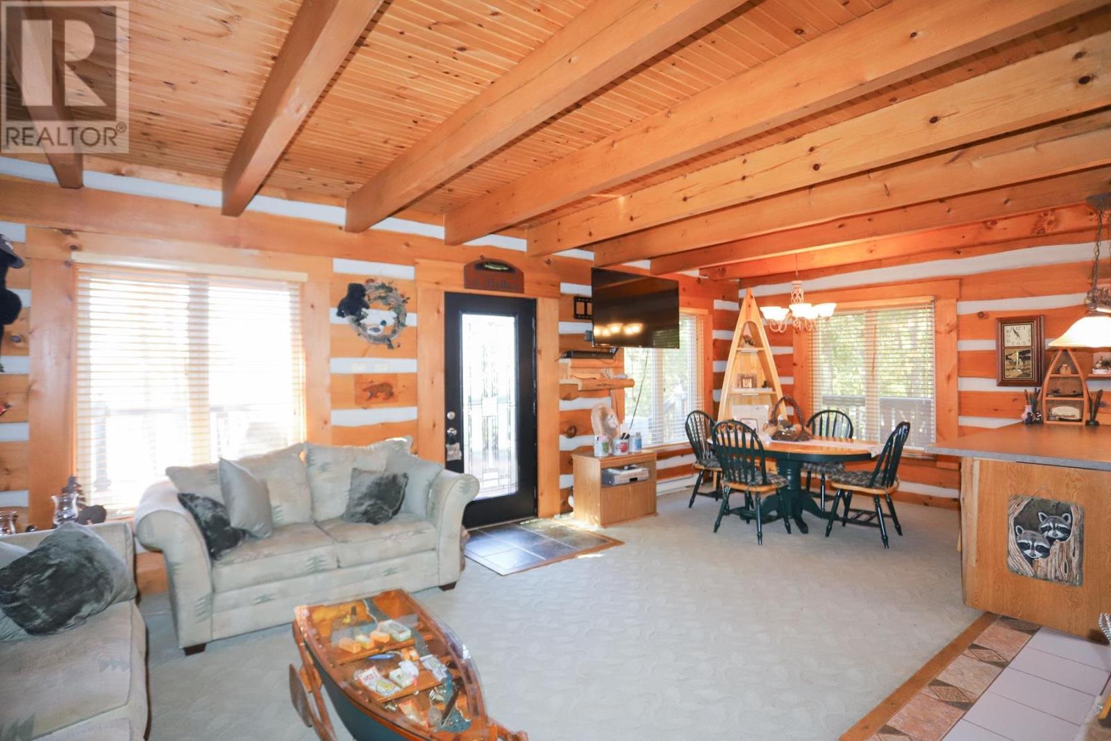 281 Beaton Rd, Iron Bridge, ON - Indoor Photo Showing Living Room