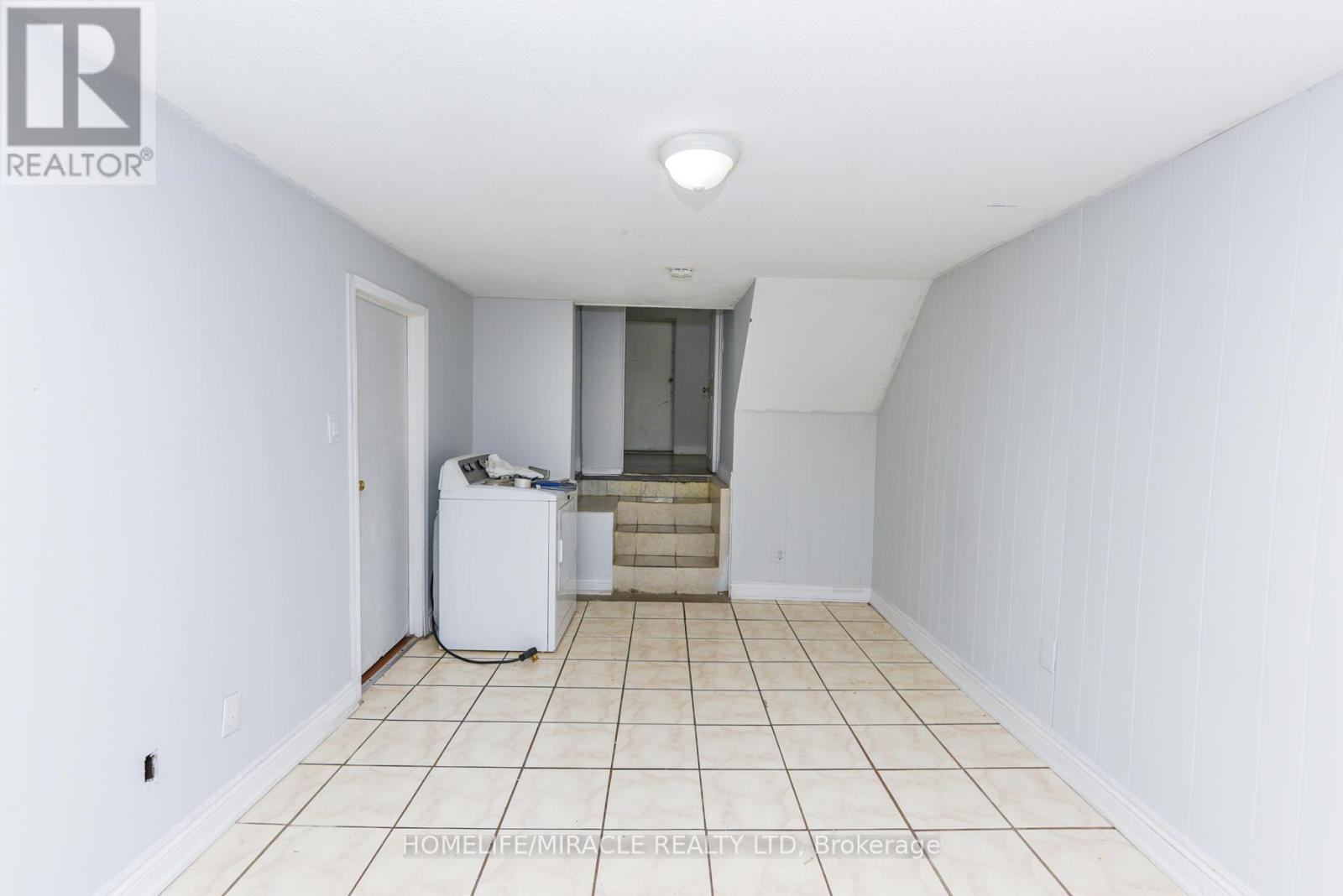 3442 Laddie Crescent, Mississauga, ON - Indoor Photo Showing Other Room