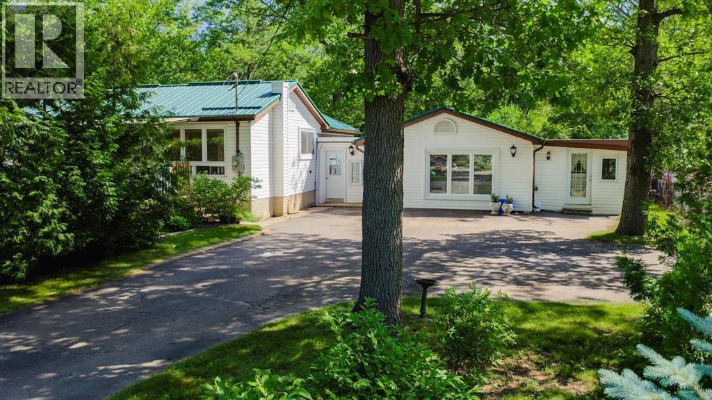 10148 Port Franks Estates Drive, Lambton Shores, ON - Outdoor