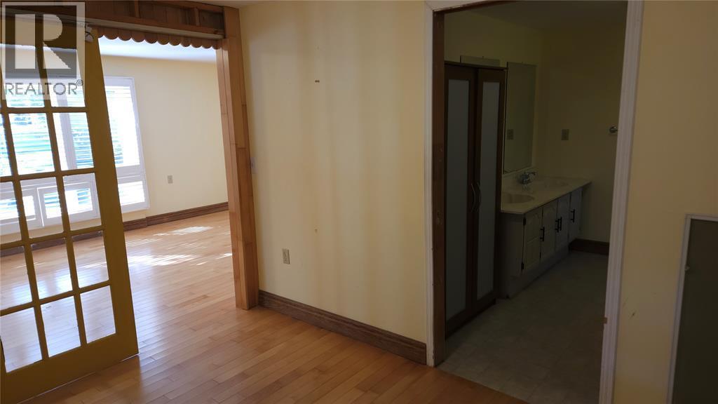 10148 Port Franks Estates Drive, Lambton Shores, ON - Indoor Photo Showing Other Room