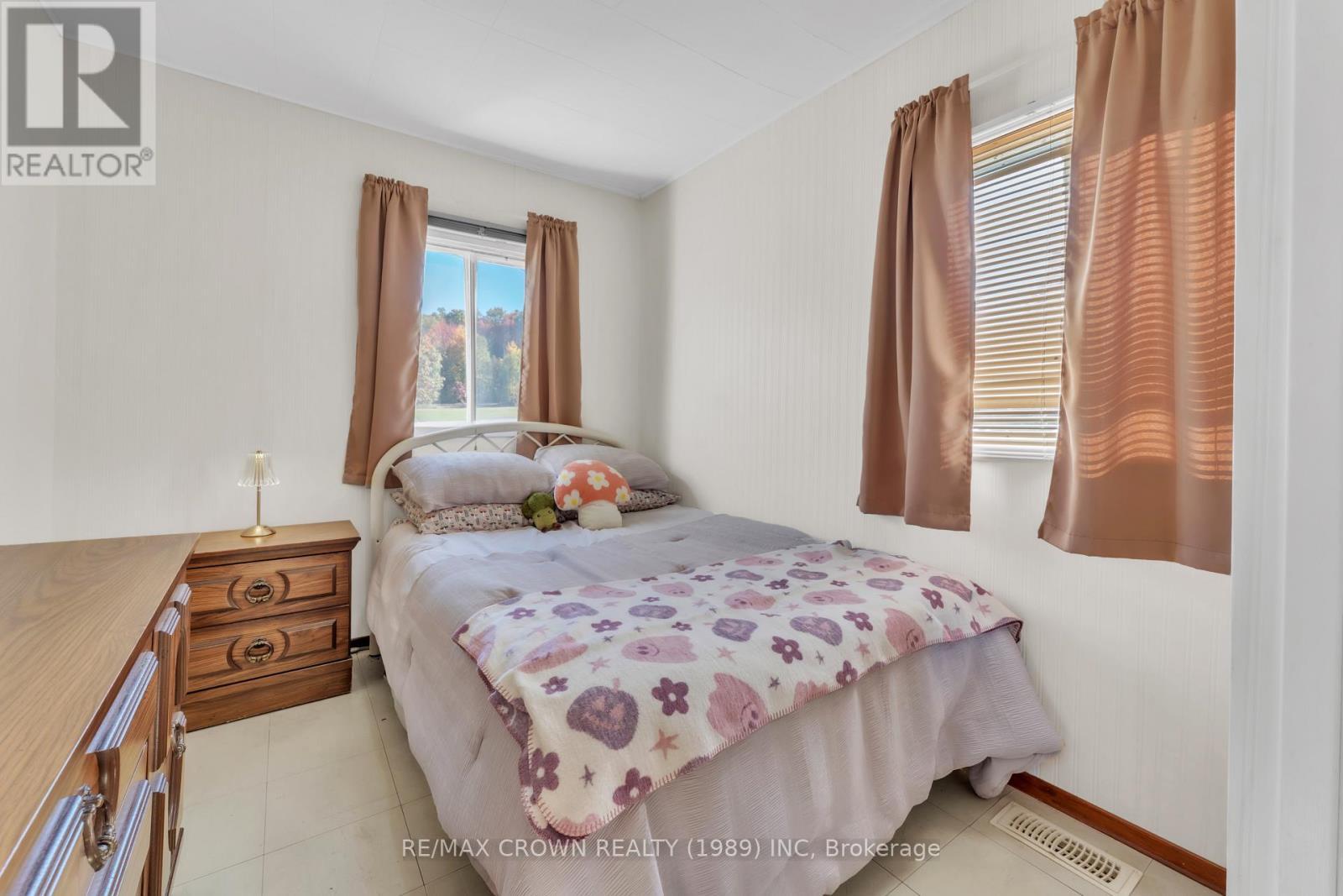 936 Laplante Road, Bonfield, ON - Indoor Photo Showing Bedroom