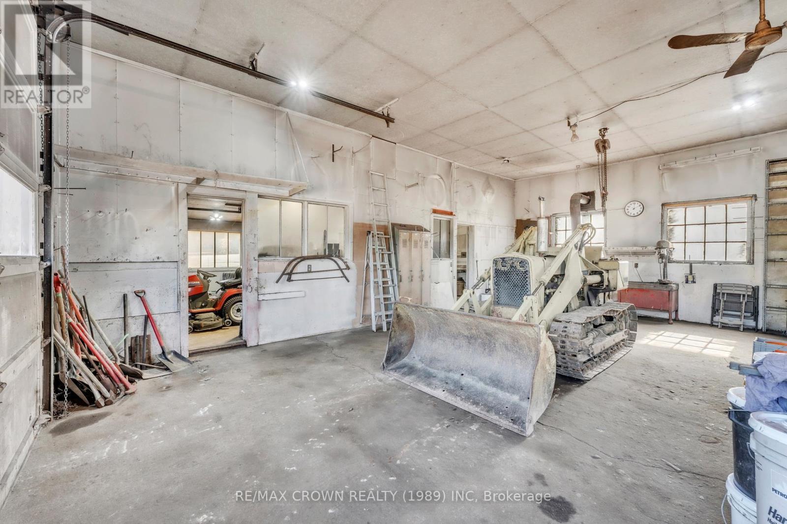 936 Laplante Road, Bonfield, ON - Indoor Photo Showing Garage