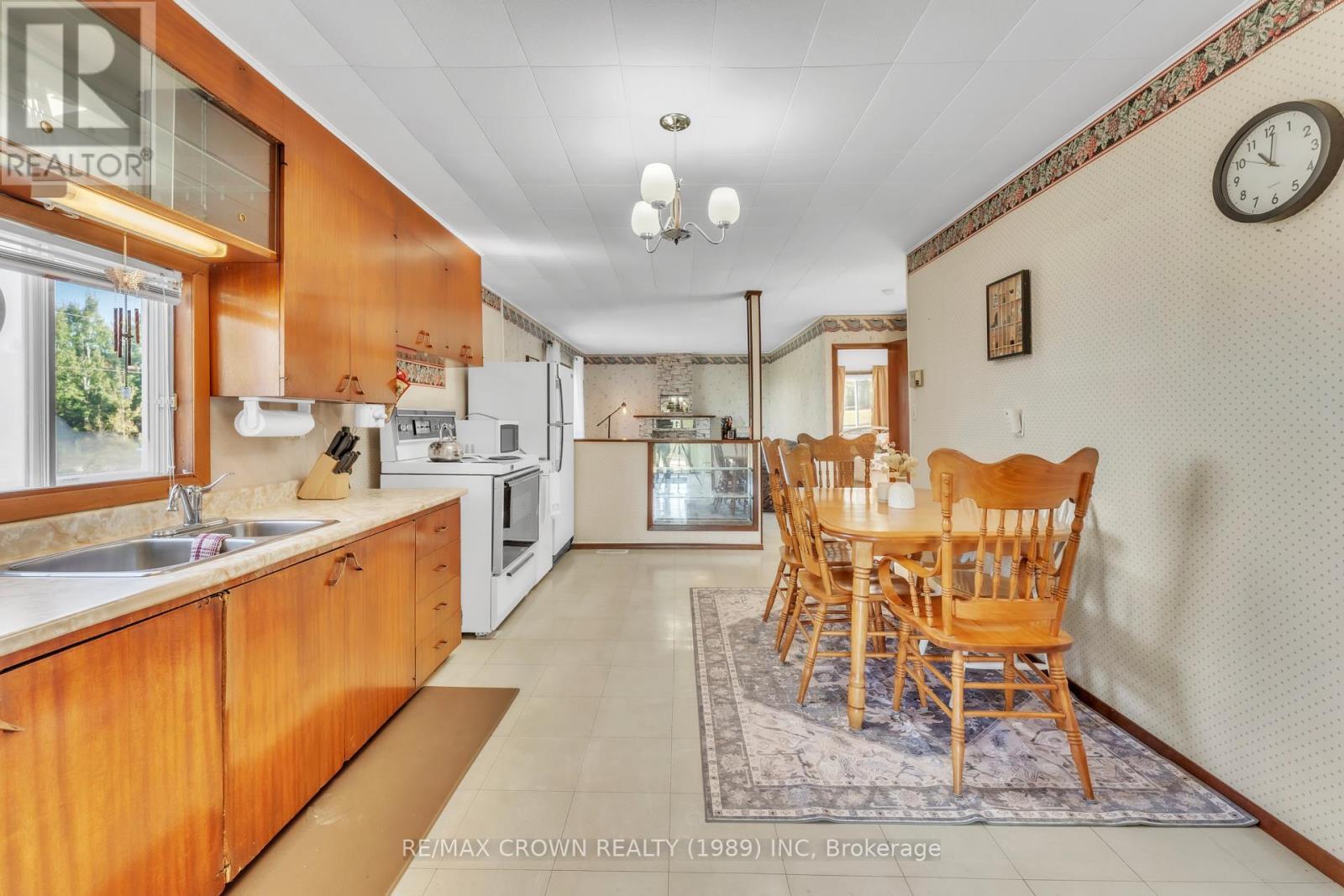 936 Laplante Road, Bonfield, ON - Indoor