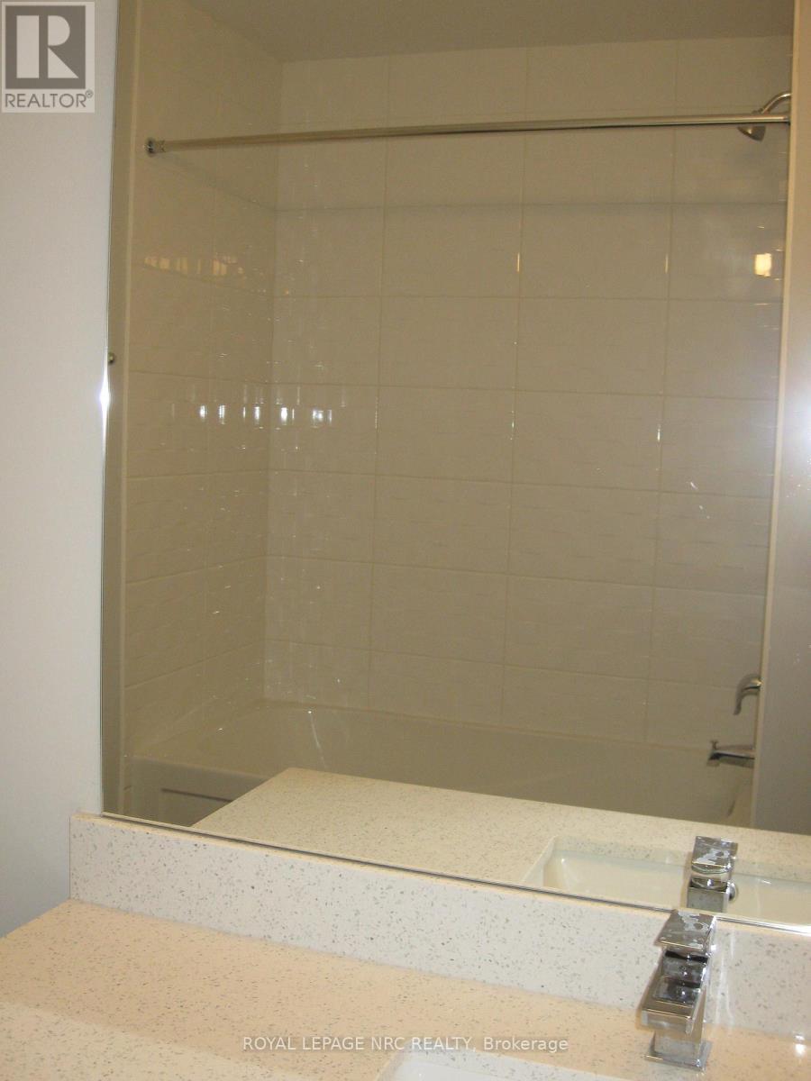 70 - 6705 Cropp Street, Niagara Falls (Morrison), ON - Indoor Photo Showing Bathroom