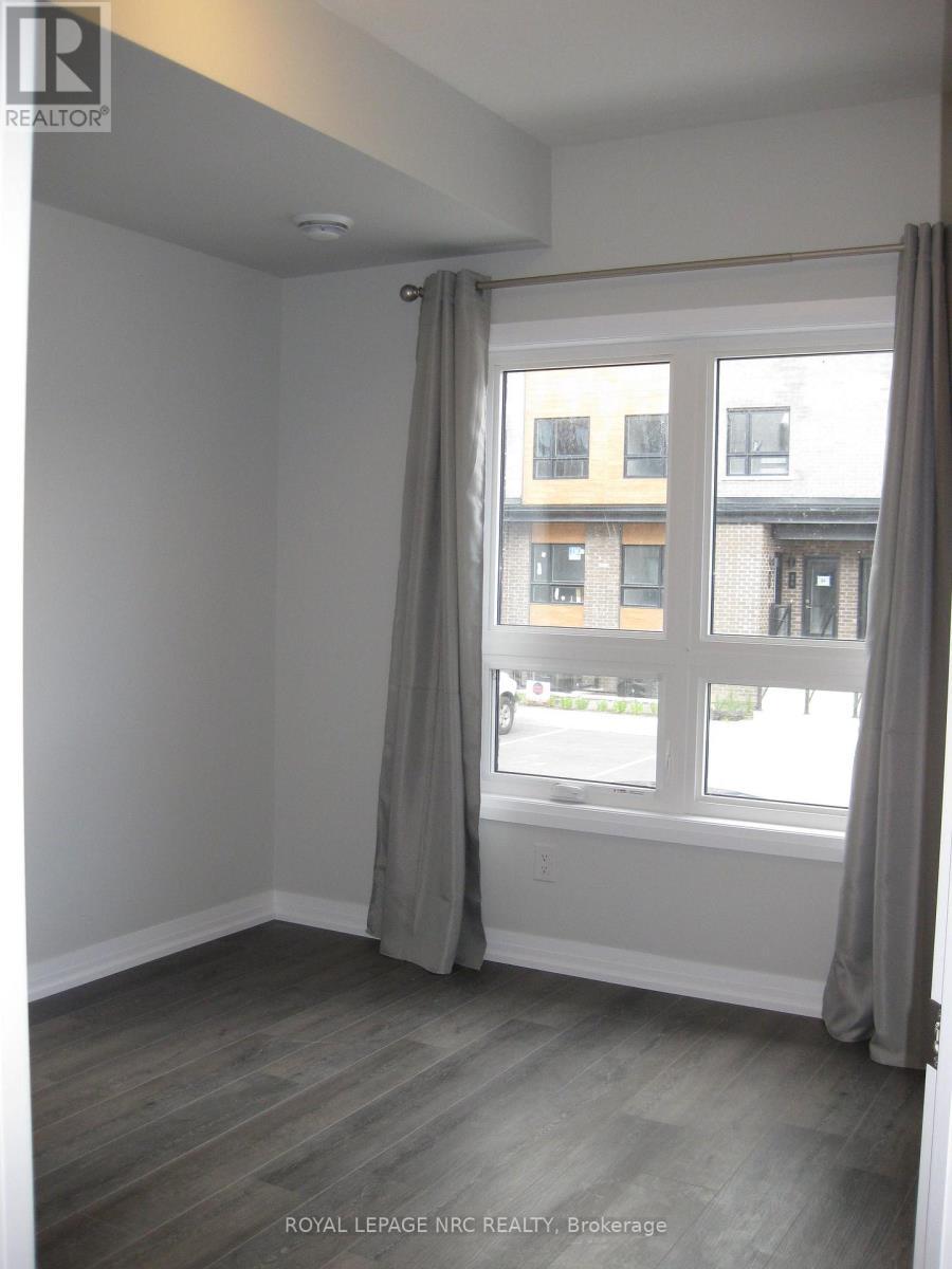 70 - 6705 Cropp Street, Niagara Falls (Morrison), ON - Indoor Photo Showing Other Room