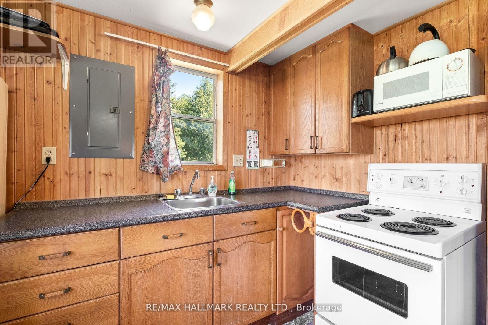 107 - 449 Island View Road, Alnwick/Haldimand, ON - Indoor Photo Showing Kitchen