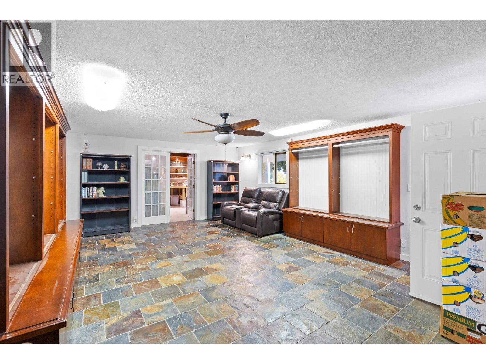 230 Cypress Drive, Coldstream, BC - Indoor Photo Showing Other Room