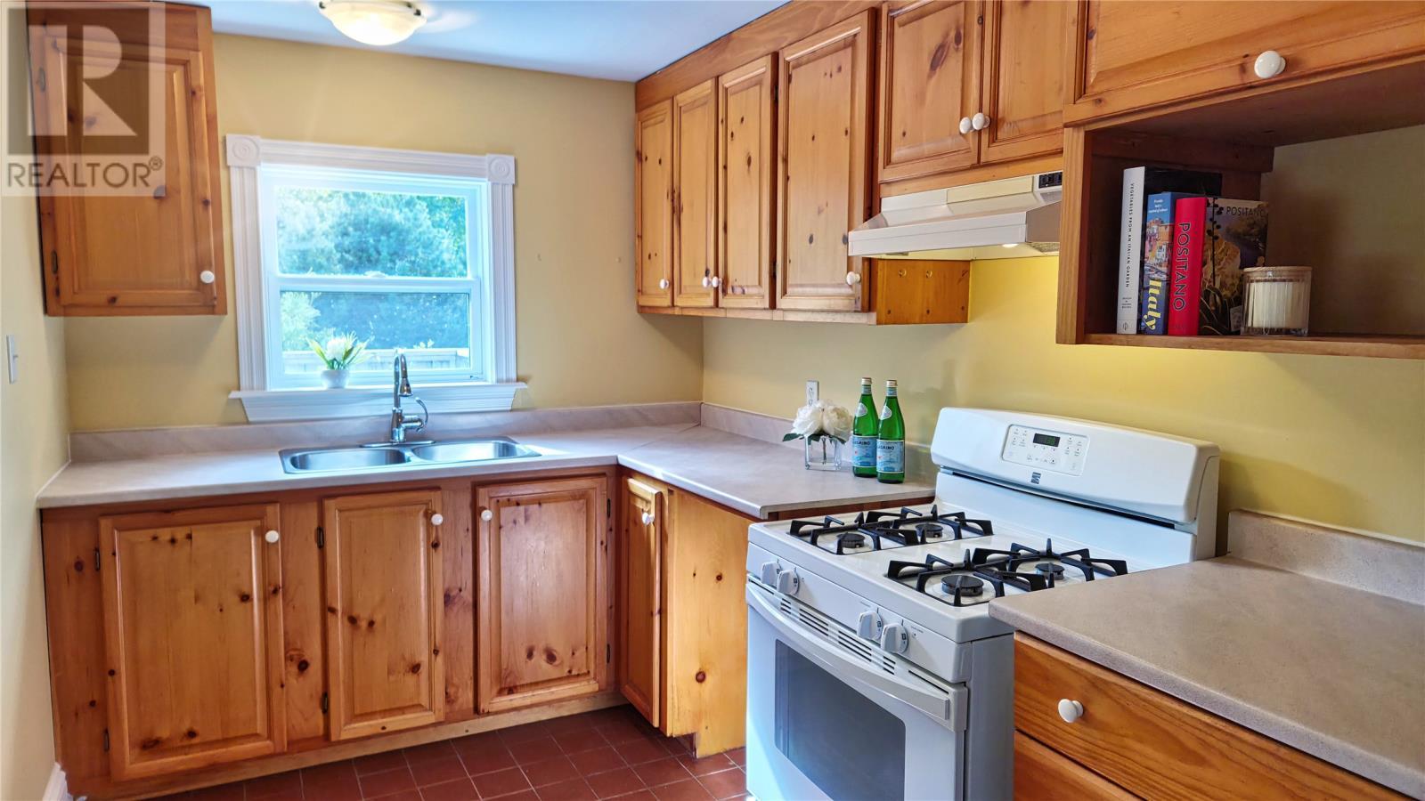 52-54 St Johns Road, Bay Bulls, NL - Indoor Photo Showing Kitchen With Double Sink