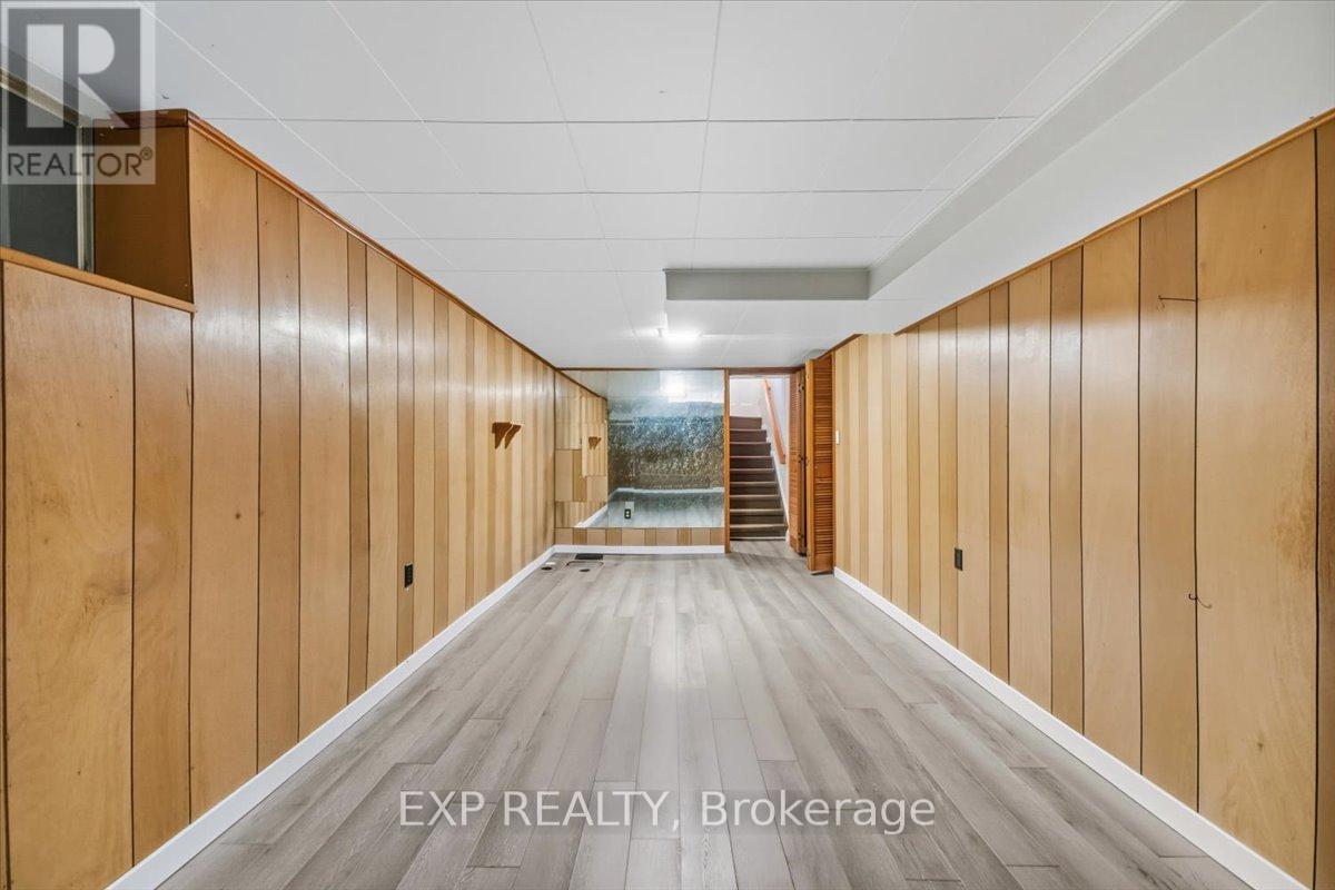 16 King Georges Drive W, Toronto, ON - Indoor Photo Showing Other Room