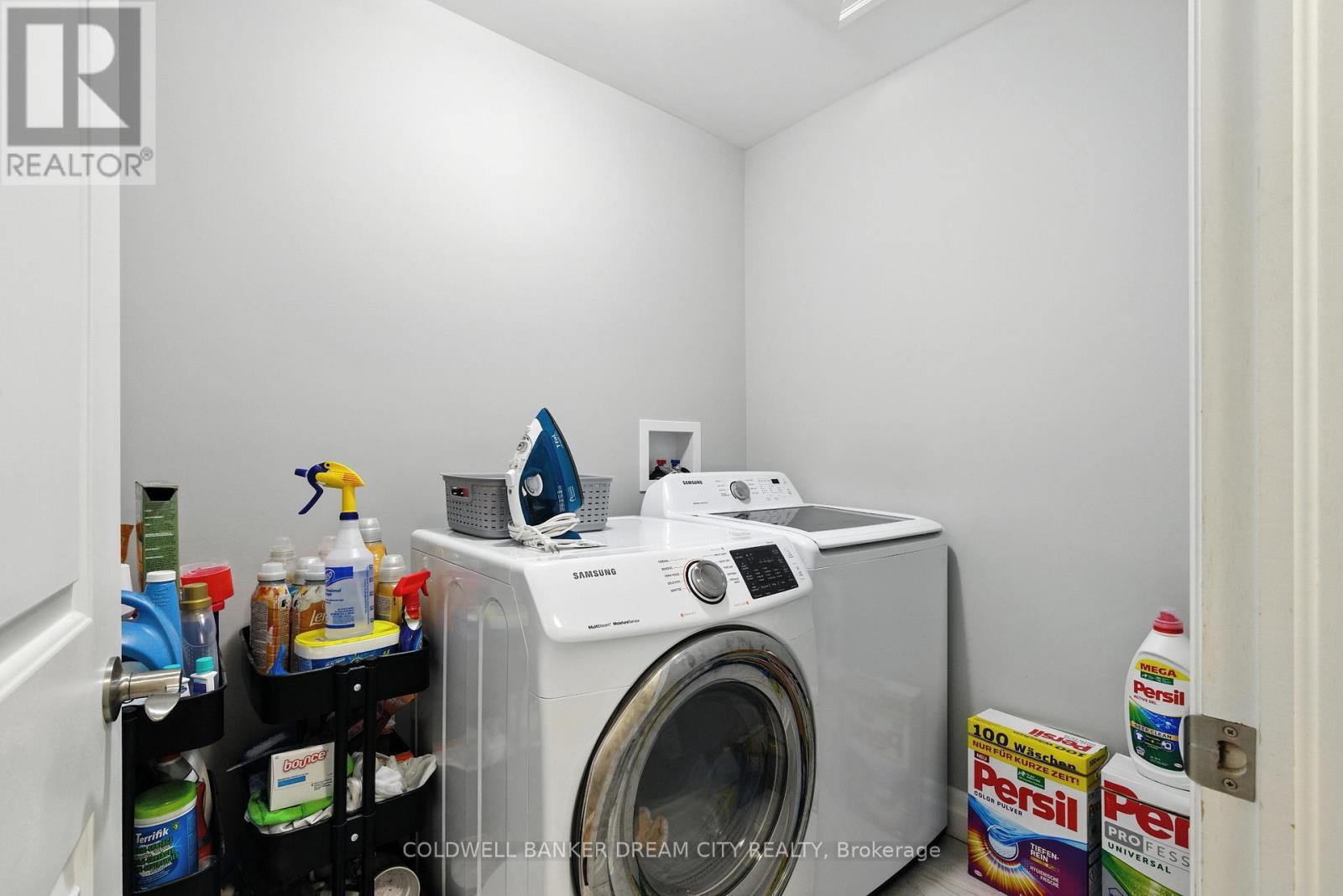 10 Honey Bend, St. Thomas, ON - Indoor Photo Showing Laundry Room