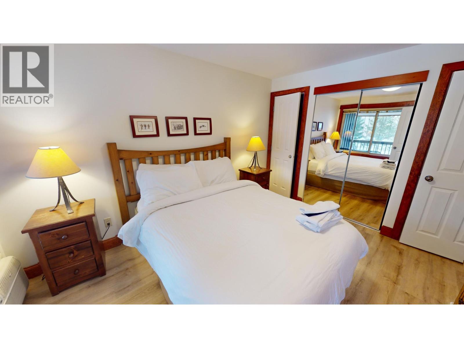 4559 Timberline Crescent Unit# 541, Fernie, BC - Indoor Photo Showing Bedroom