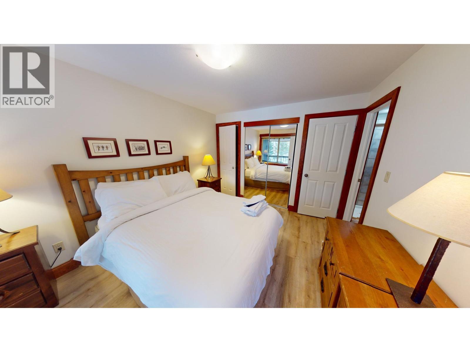 4559 Timberline Crescent Unit# 541, Fernie, BC - Indoor Photo Showing Bedroom