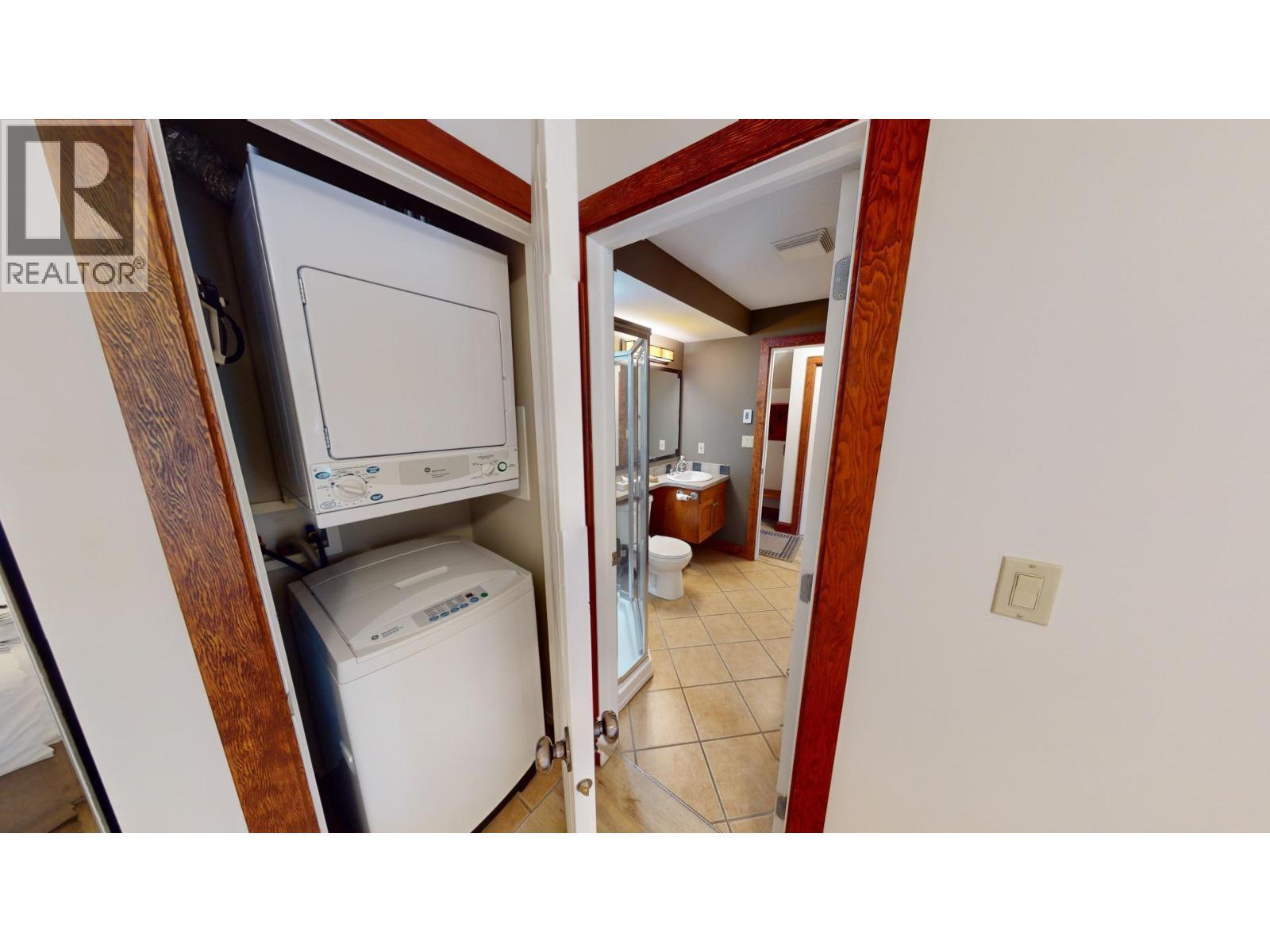 4559 Timberline Crescent Unit# 541, Fernie, BC - Indoor Photo Showing Laundry Room