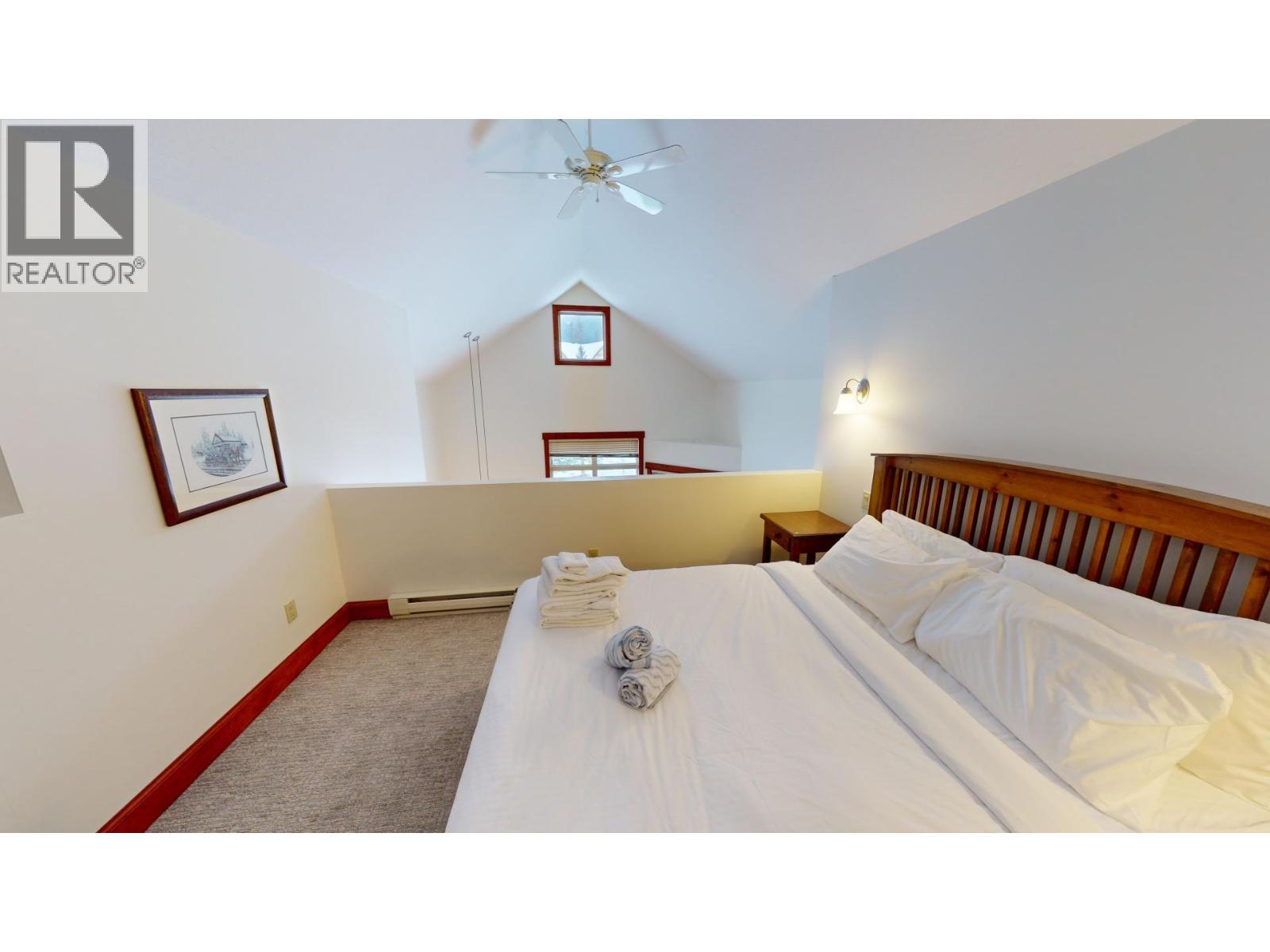 4559 Timberline Crescent Unit# 541, Fernie, BC - Indoor Photo Showing Bedroom