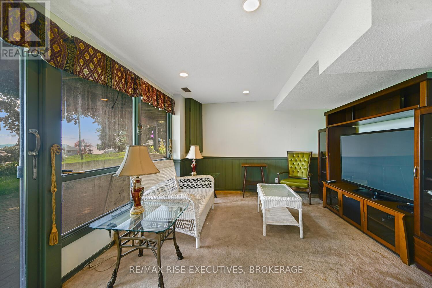 1578 County Road 2, Augusta, ON - Indoor Photo Showing Other Room