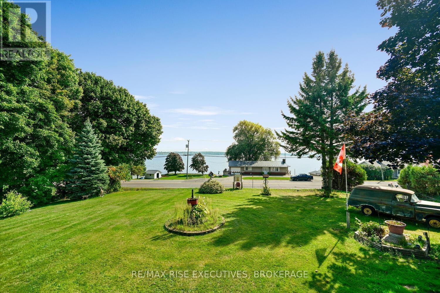 1578 County Road 2, Augusta, ON - Outdoor