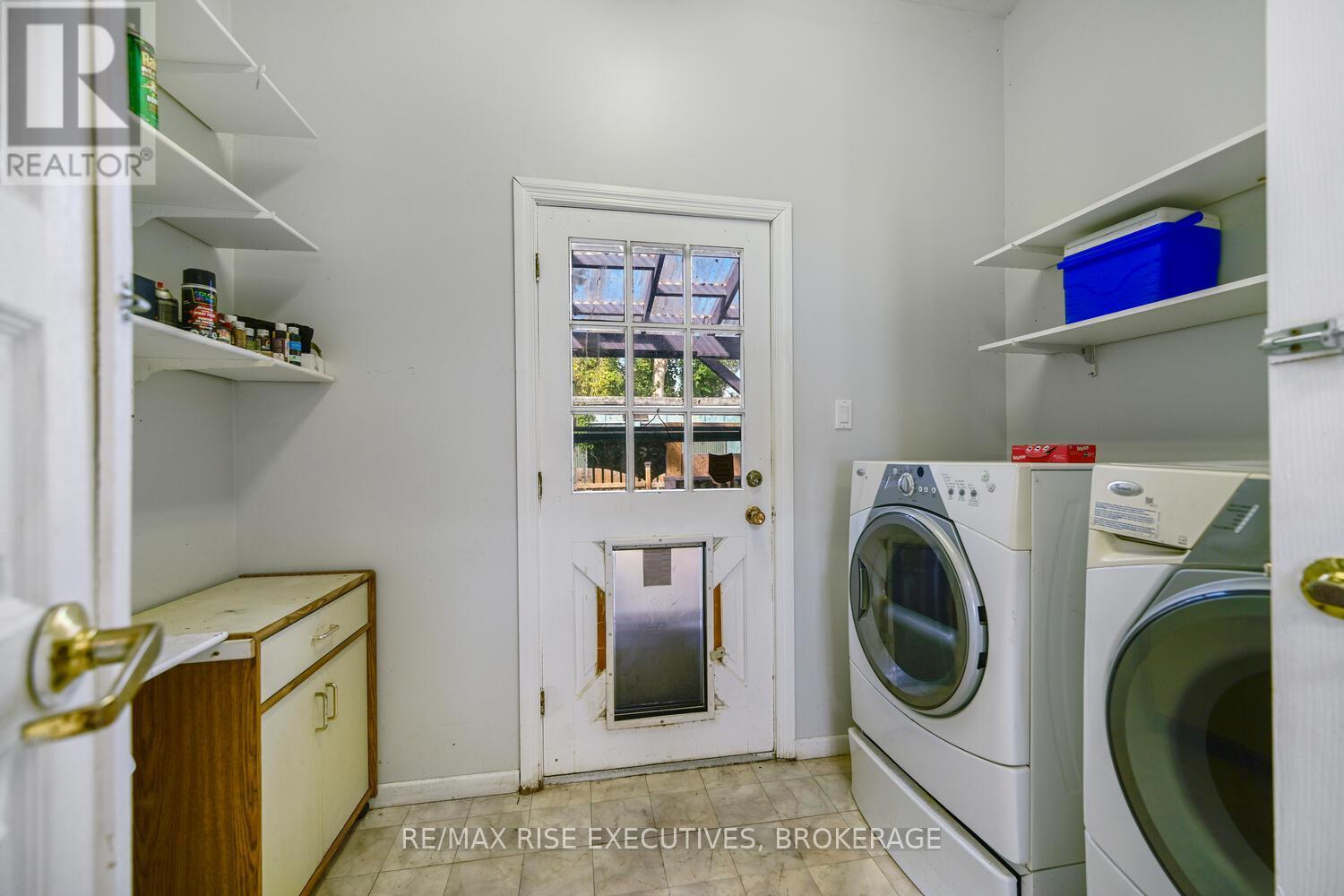 1578 County Road 2, Augusta, ON - Indoor Photo Showing Laundry Room