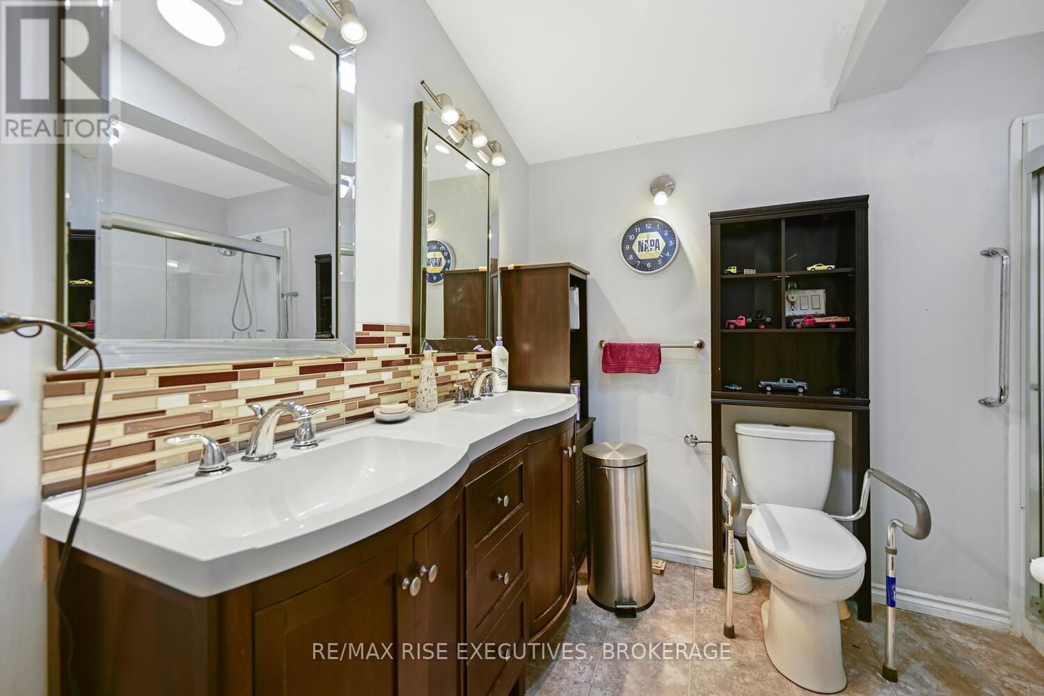 1578 County Road 2, Augusta, ON - Indoor Photo Showing Bathroom