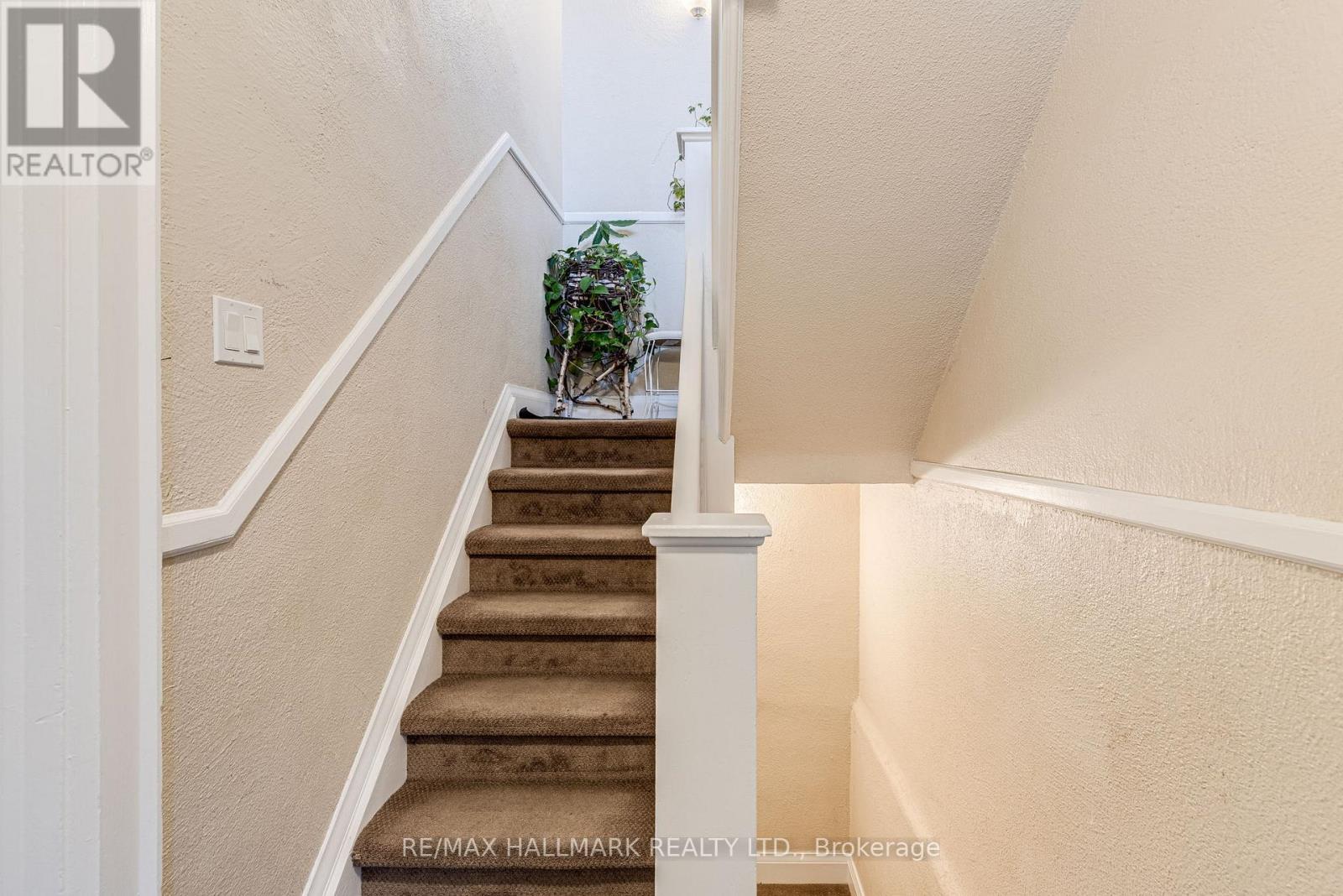 327 Vaughan Road, Toronto, ON - Indoor Photo Showing Other Room