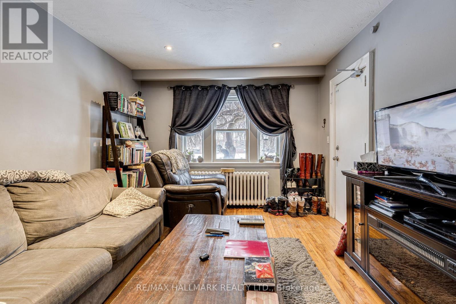 327 Vaughan Road, Toronto, ON - Indoor Photo Showing Other Room