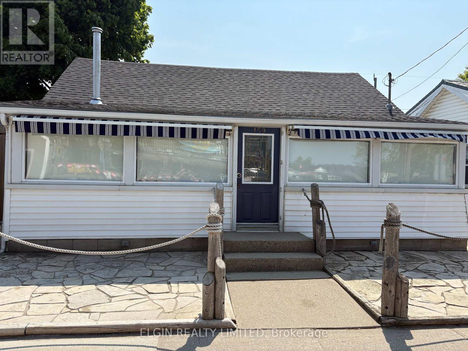 159 William Street, Central Elgin, ON - Outdoor