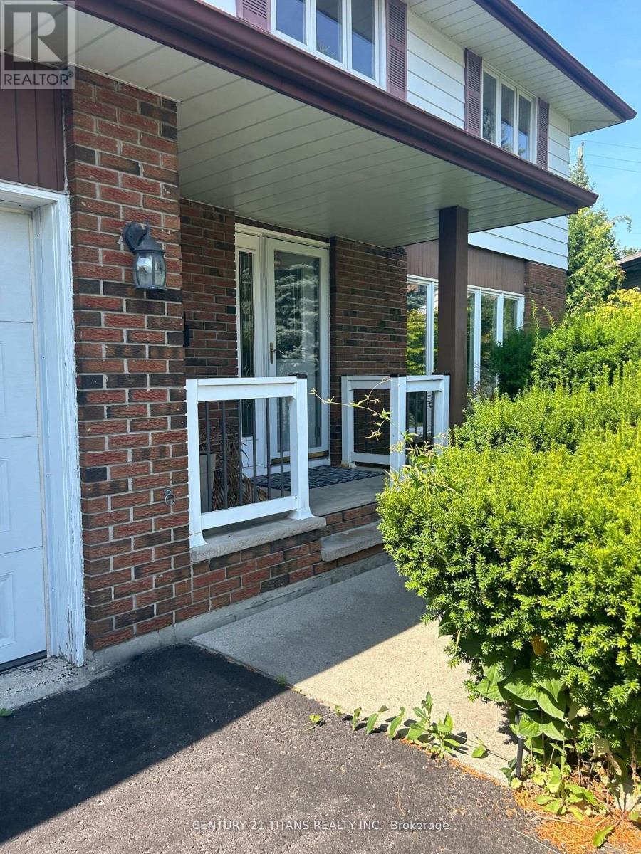 Main - 349 Carnaby Court, Oshawa, ON - Outdoor