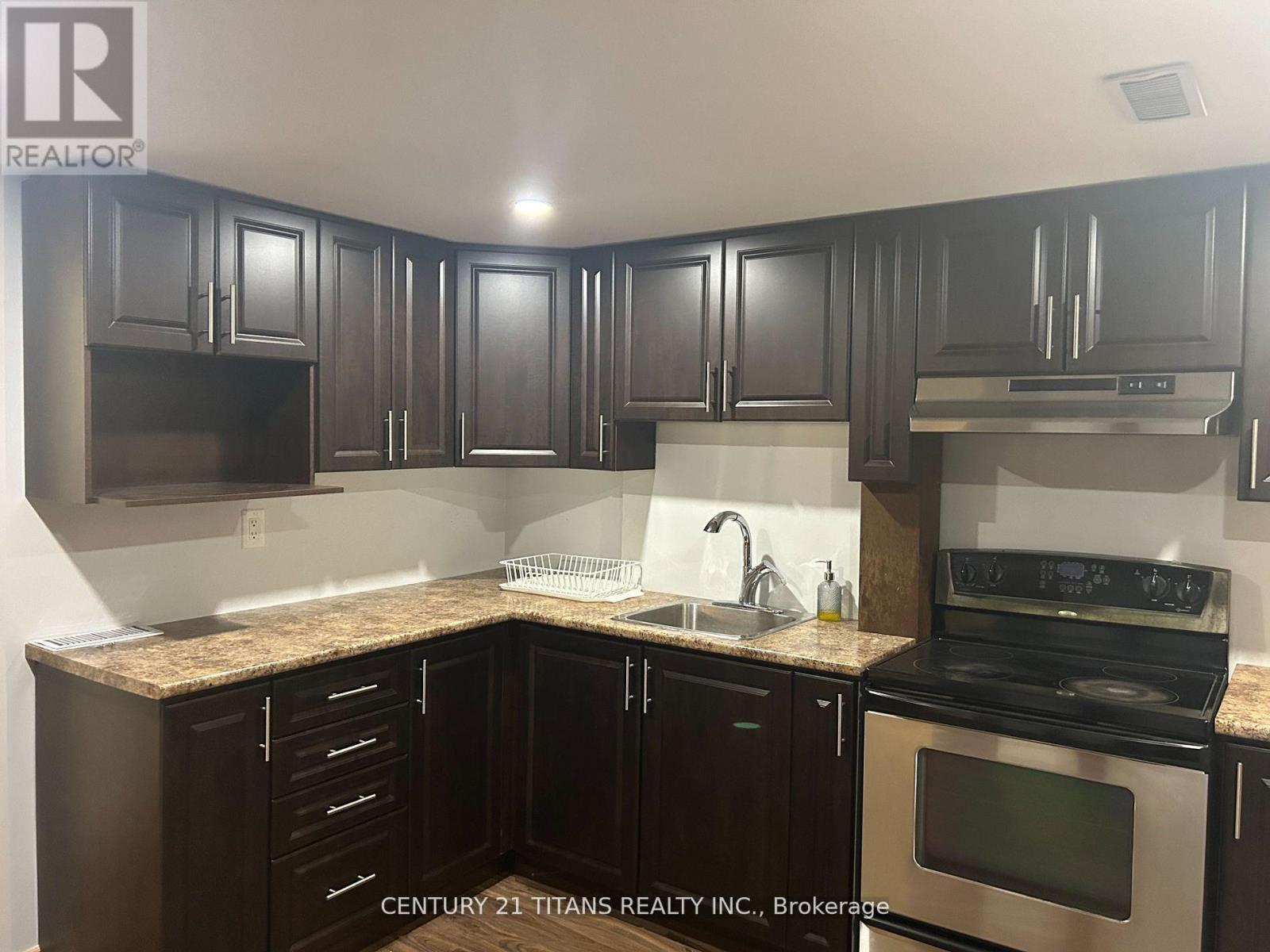 Bsmt - 349 Carnaby Court, Oshawa, ON - Indoor Photo Showing Kitchen
