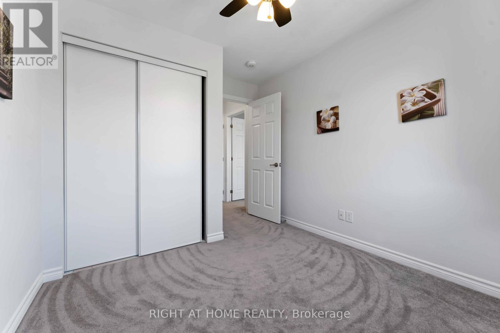 411 Gerardia Lane, Ottawa, ON - Indoor Photo Showing Other Room