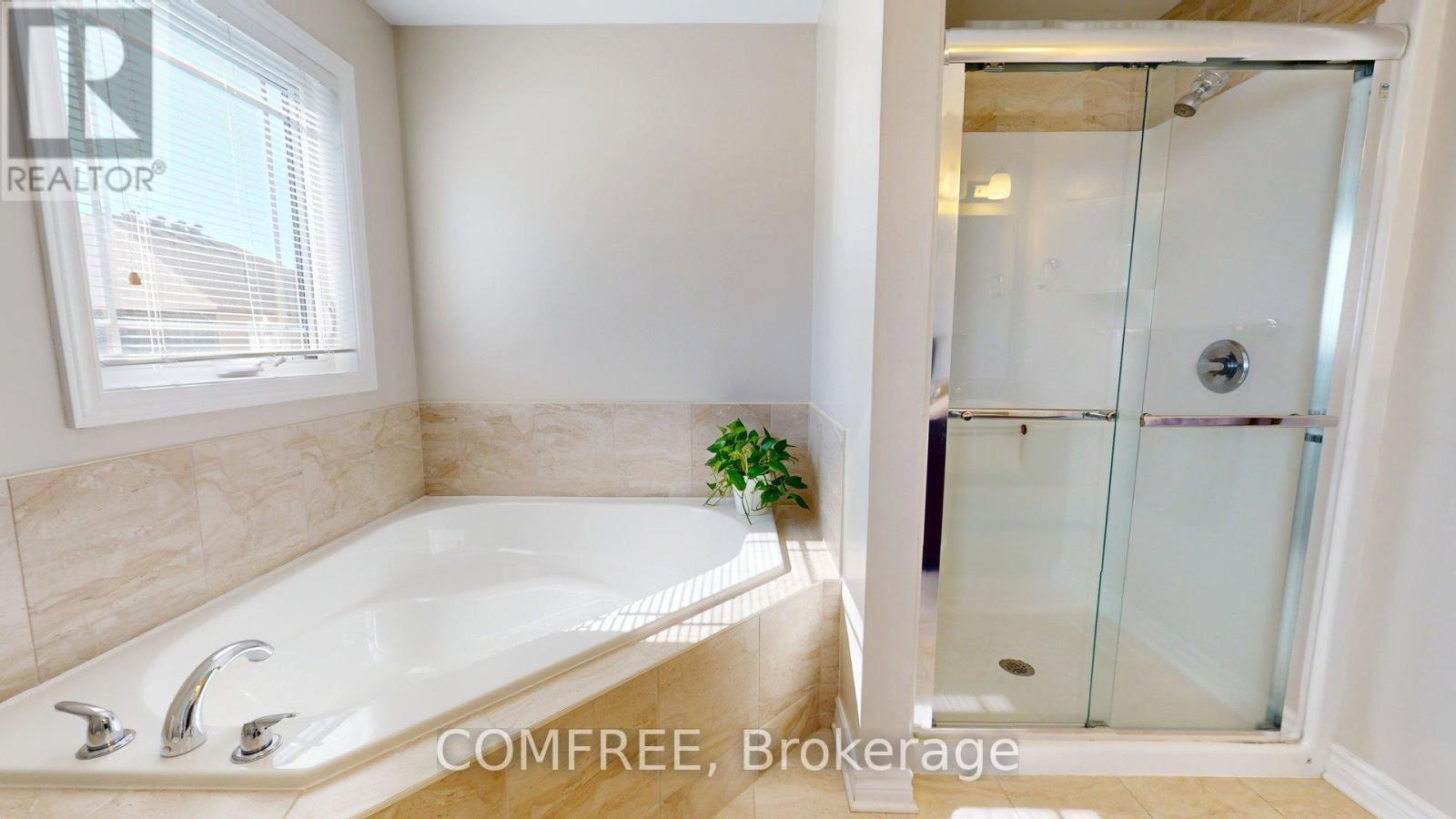 433 Barrick Hill Road, Ottawa, ON - Indoor Photo Showing Bathroom