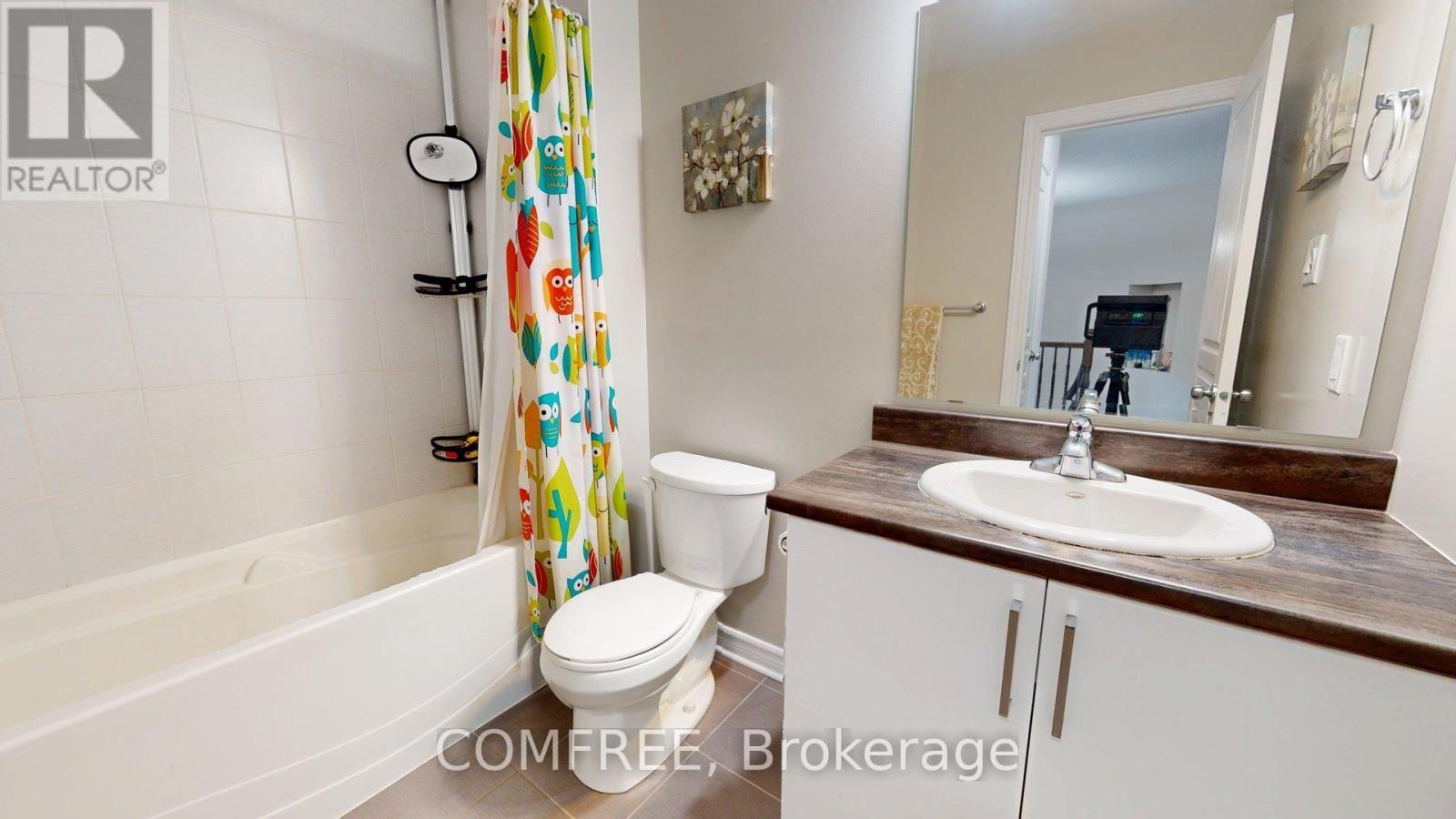 433 Barrick Hill Road, Ottawa, ON - Indoor Photo Showing Bathroom