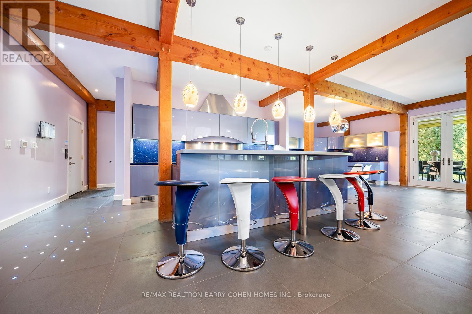 35 Daymond Drive, Puslinch, ON - Indoor