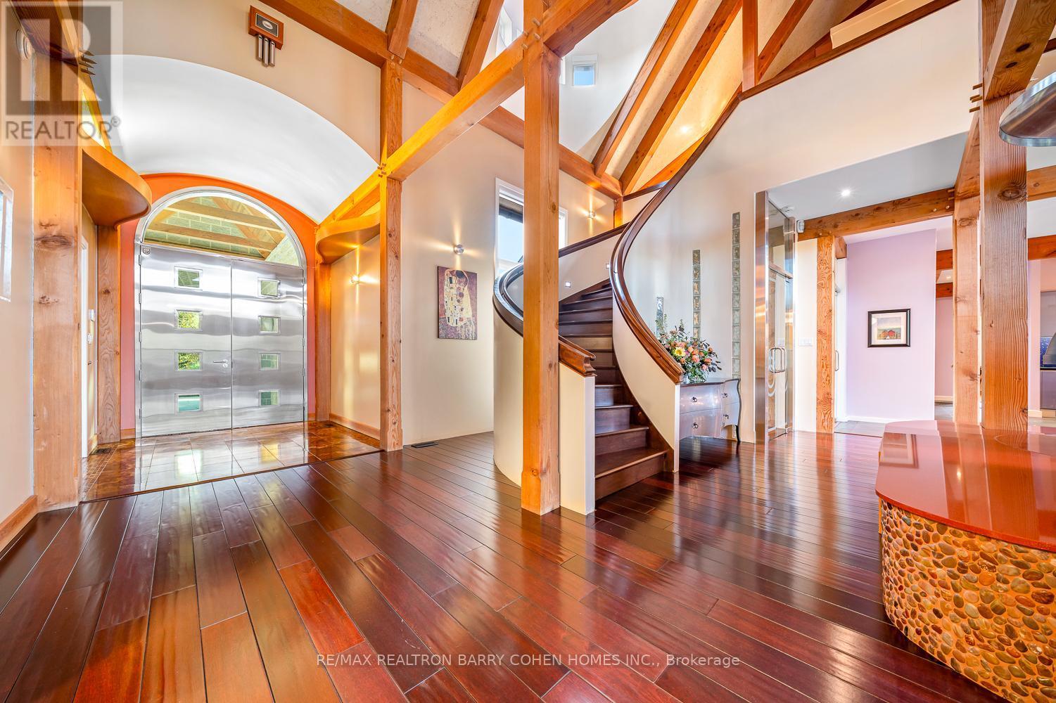 35 Daymond Drive, Puslinch, ON - Indoor Photo Showing Other Room