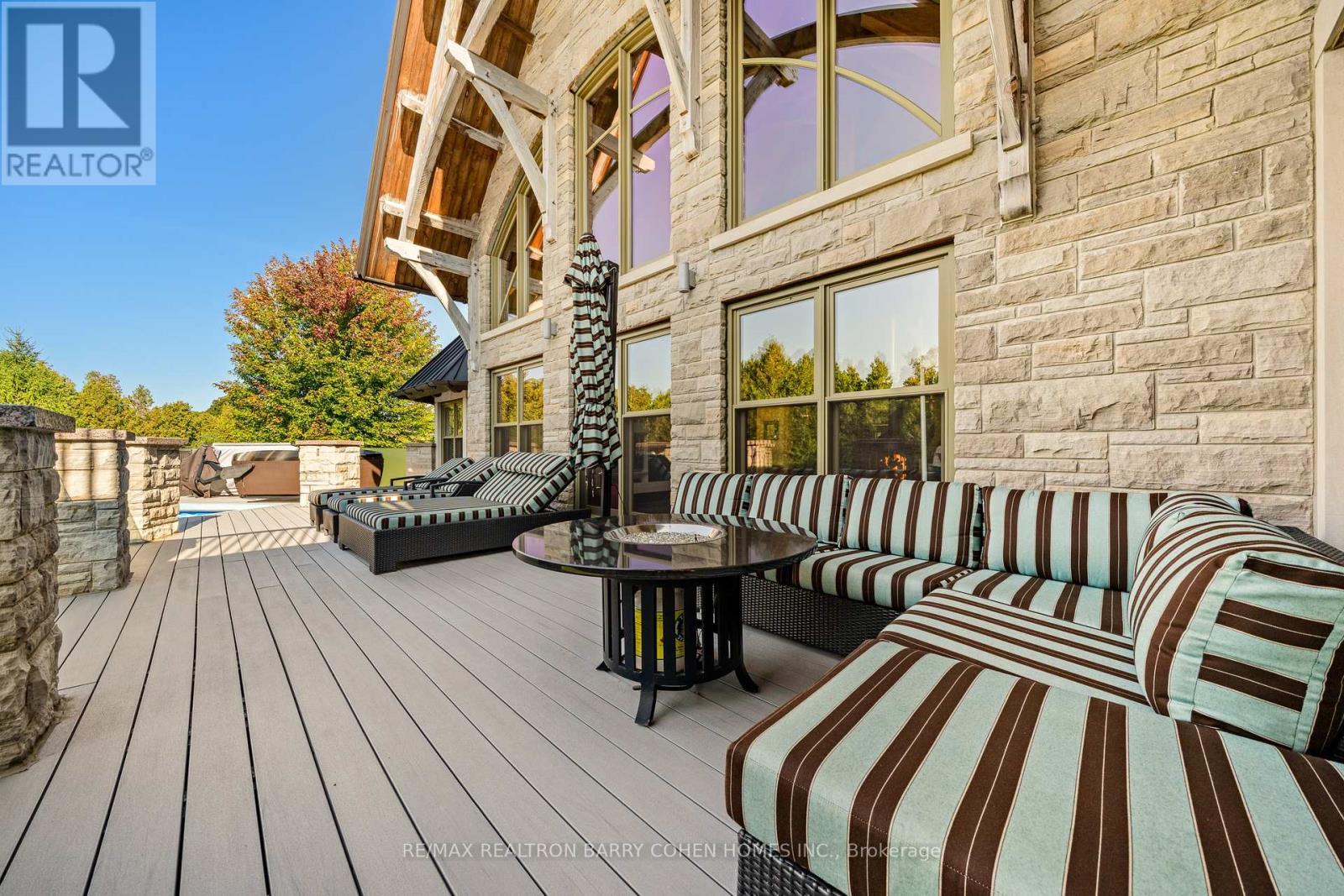 35 Daymond Drive, Puslinch, ON - Outdoor With Deck Patio Veranda