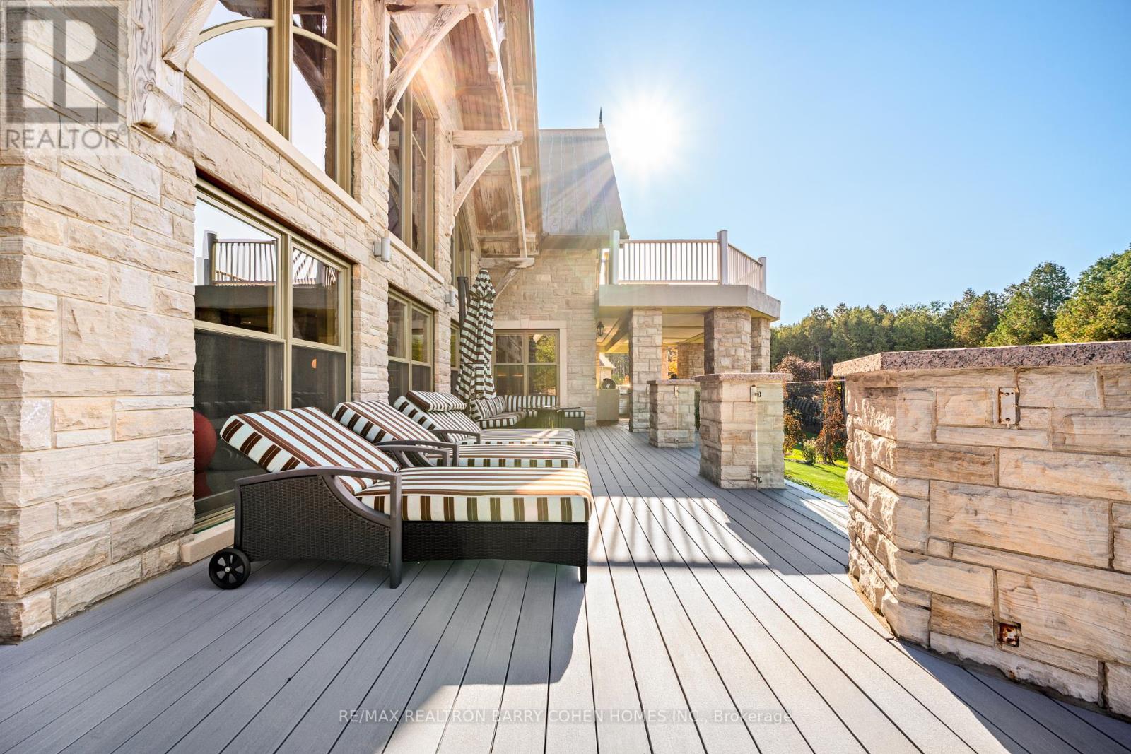 35 Daymond Drive, Puslinch, ON - Outdoor With Deck Patio Veranda