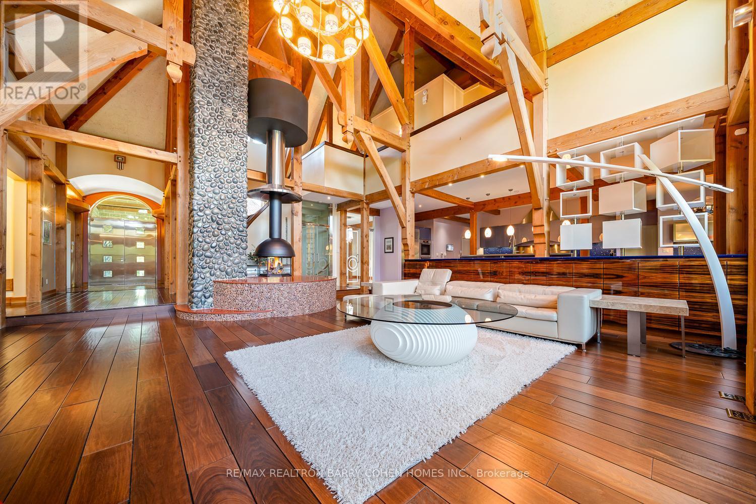 35 Daymond Drive, Puslinch, ON - Indoor Photo Showing Other Room