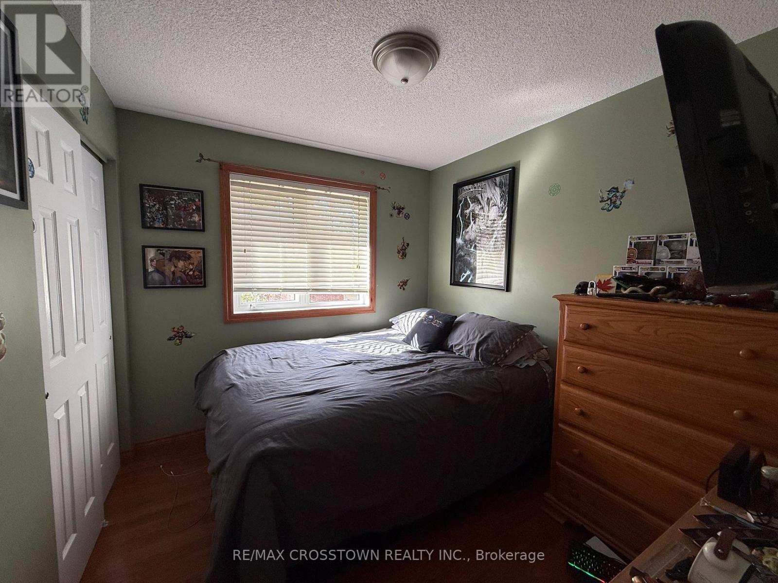 3rd Bedroom - 47 Pine Park Boulevard, Adjala-Tosorontio, ON - Indoor Photo Showing Bedroom